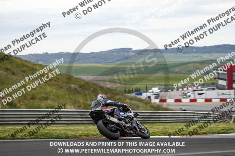 cadwell no limits trackday;cadwell park;cadwell park photographs;cadwell trackday photographs;enduro digital images;event digital images;eventdigitalimages;navarra;no limits trackdays;peter wileman photography;racing digital images;trackday digital images;trackday photos